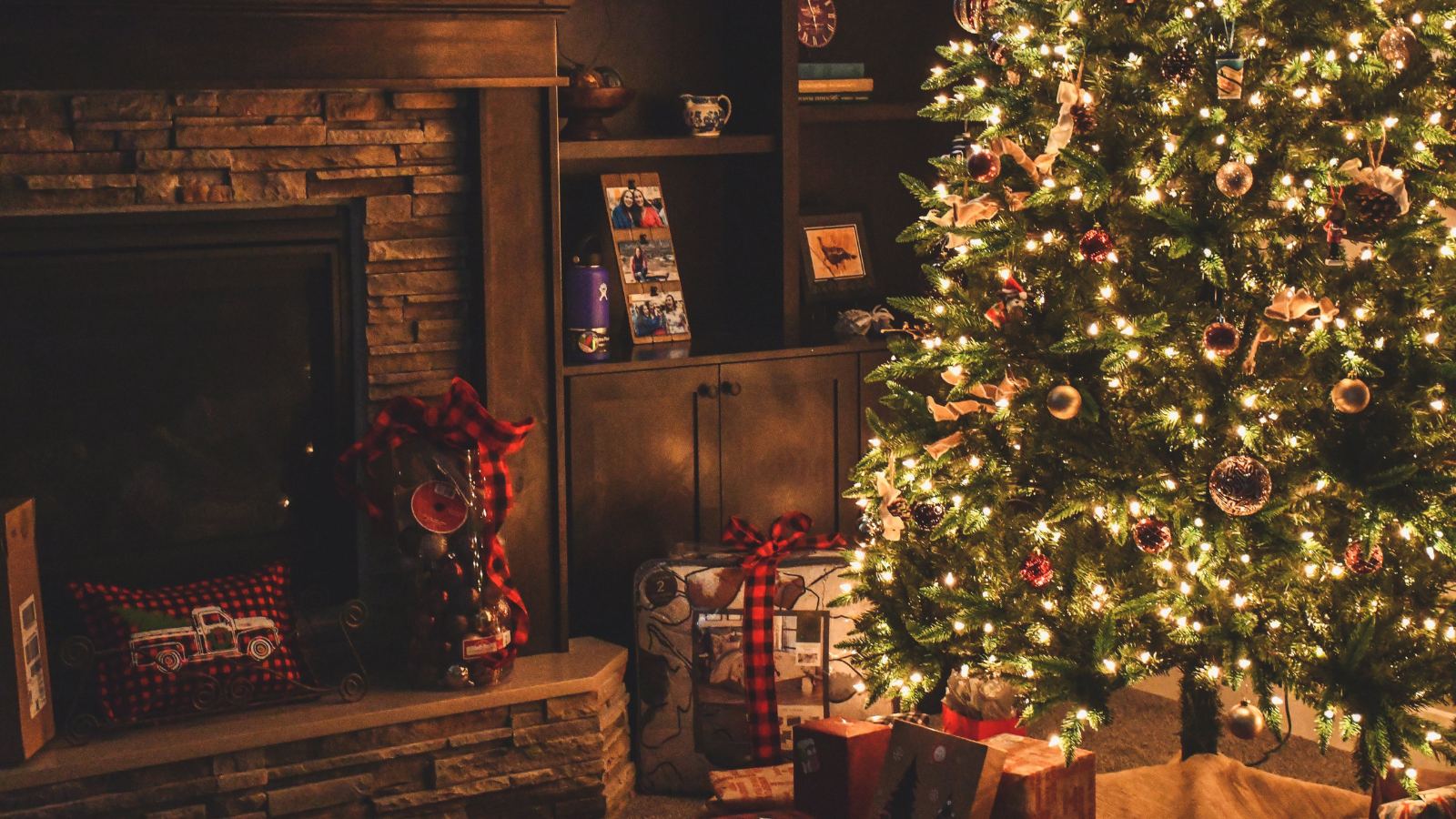 Arredare la Tua Casa per il Natale 2023: Consigli e Idee Creative