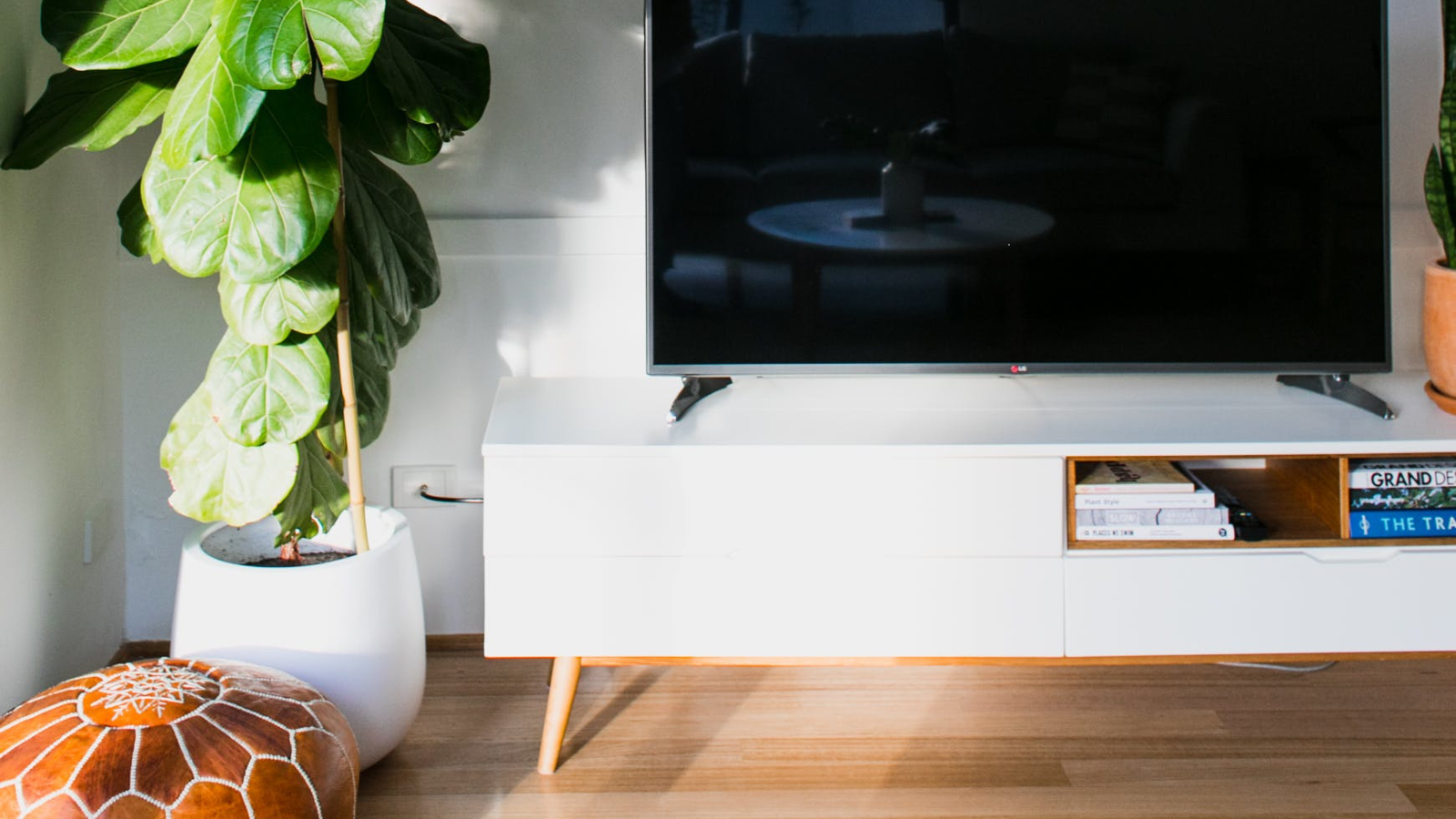 Consigli per la Scelta del Mobile TV Perfetto: Altezza e Consigli per l'Arredamento Casa - Papee Home